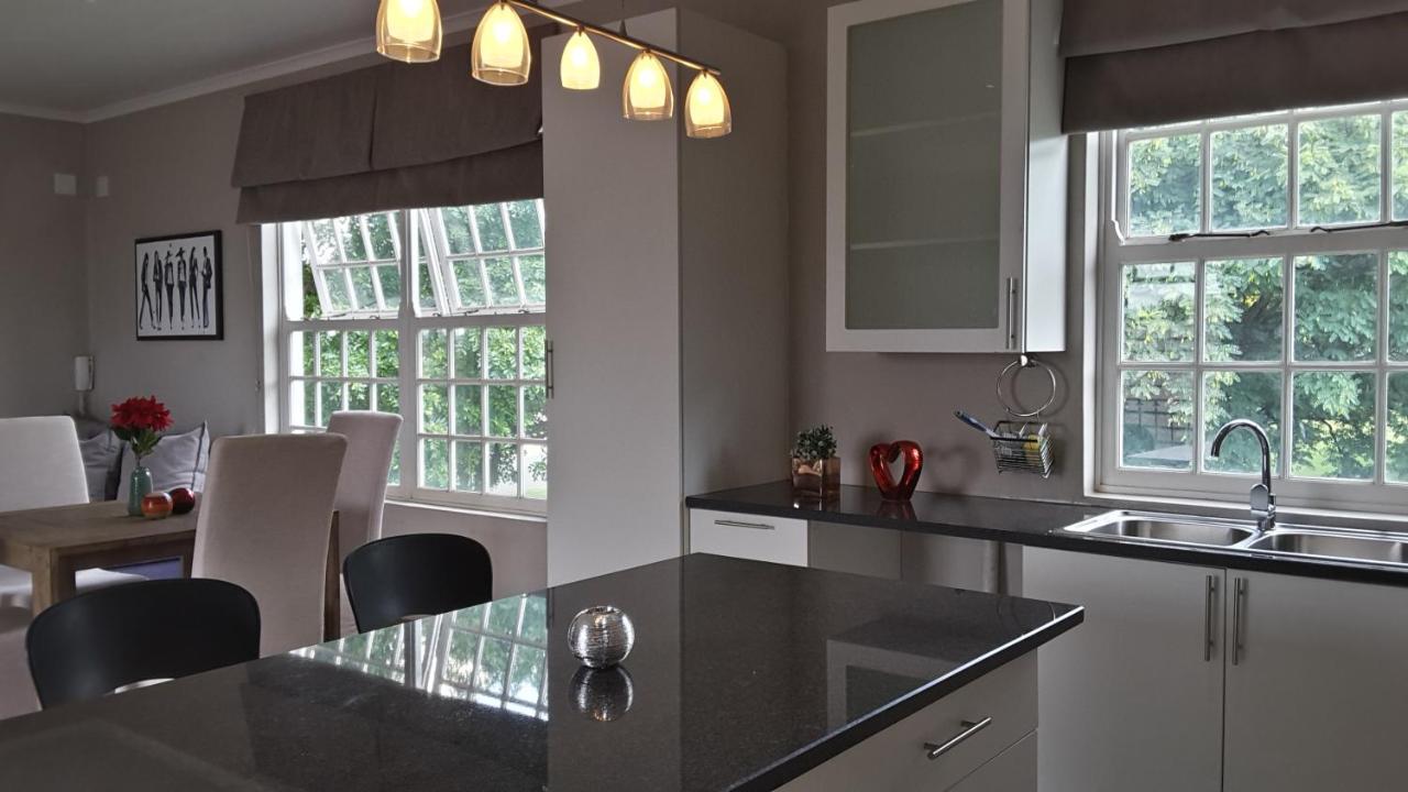 Versailles Pretoria Luaran gambar