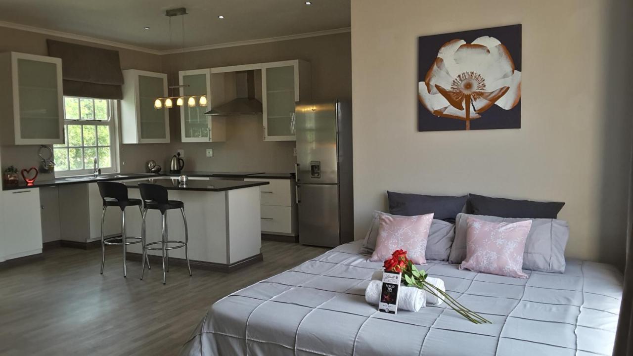 Versailles Pretoria Luaran gambar